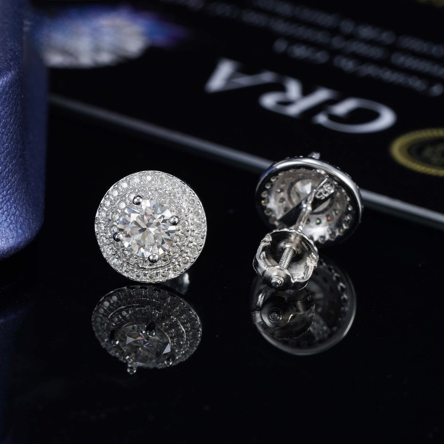 Halo Pronged Studs | VVS