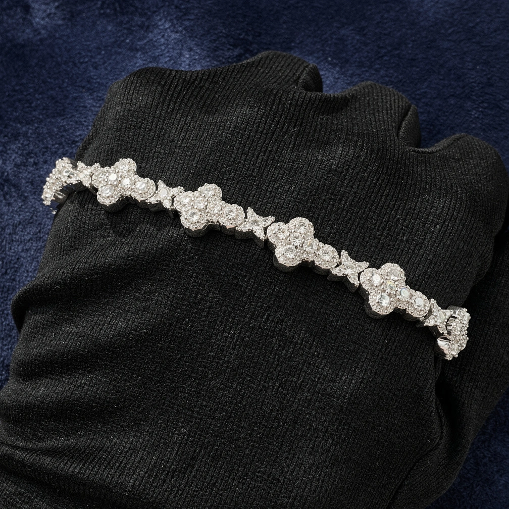 10mm Cross Clover Bracelet | VVS