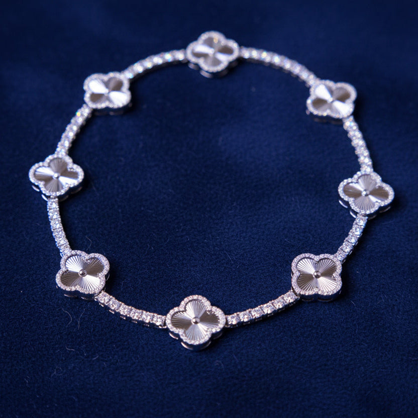 16mm Clover Bracelet | VVS