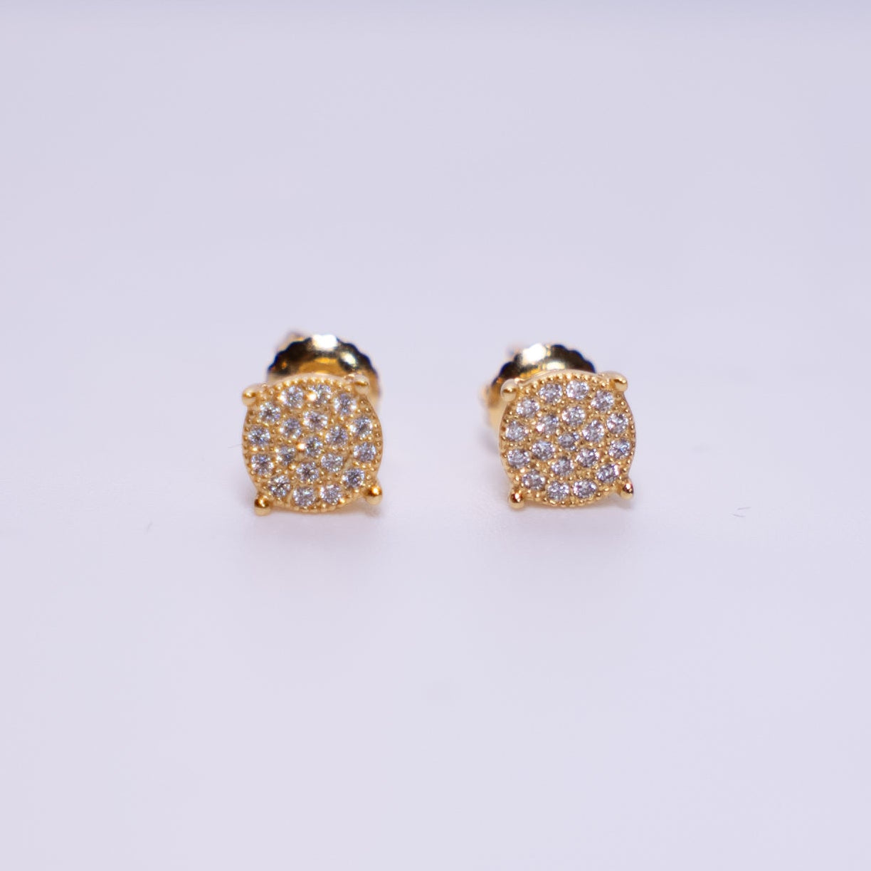 6.5mm Round Prong Studs | Gold | VVS